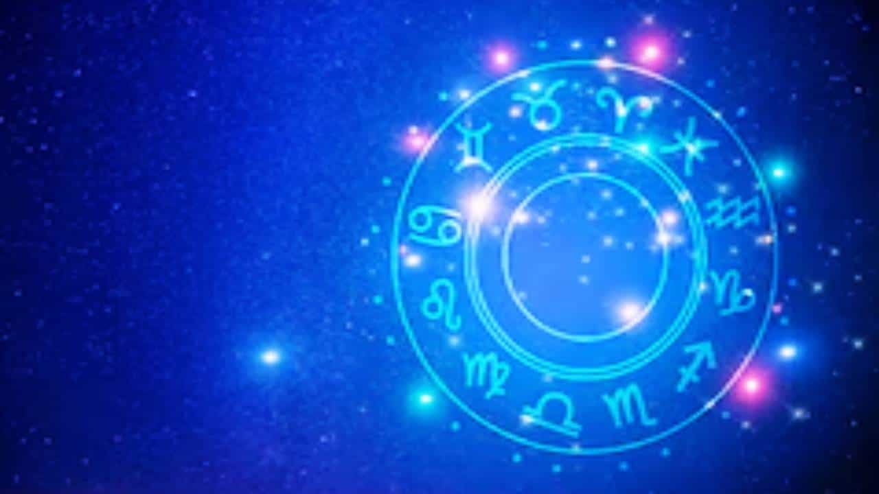 Horoscope: ದಿನಭವಿಷ್ಯ: ಇಂದು ಅಪರಿಚಿತರ ಮಾತನ್ನು ನೀವು ನಂಬುವಿರಿ-ಎಚ್ಚರ Horoscope: ದಿನಭವಿಷ್ಯ: ಇಂದು ಅಪರಿಚಿತರ ಮಾತನ್ನು ನೀವು ನಂಬುವಿರಿ-ಎಚ್ಚರ