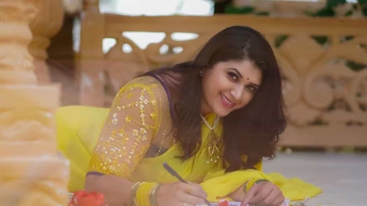 ಕಾರು ಅಪಘಾತದಲ್ಲಿ ಮೃತಪಟ್ಟಿಲ್ಲ ಕಿರುತೆರೆ ನಟಿ ಪವಿತ್ರಾ; ಶಾಕಿಂಗ್ ವಿಚಾರ ಬಿಚ್ಚಿಟ್ಟ ಪತಿ ಕಾರು ಅಪಘಾತದಲ್ಲಿ ಮೃತಪಟ್ಟಿಲ್ಲ ಕಿರುತೆರೆ ನಟಿ ಪವಿತ್ರಾ; ಶಾಕಿಂಗ್ ವಿಚಾರ ಬಿಚ್ಚಿಟ್ಟ ಪತಿ