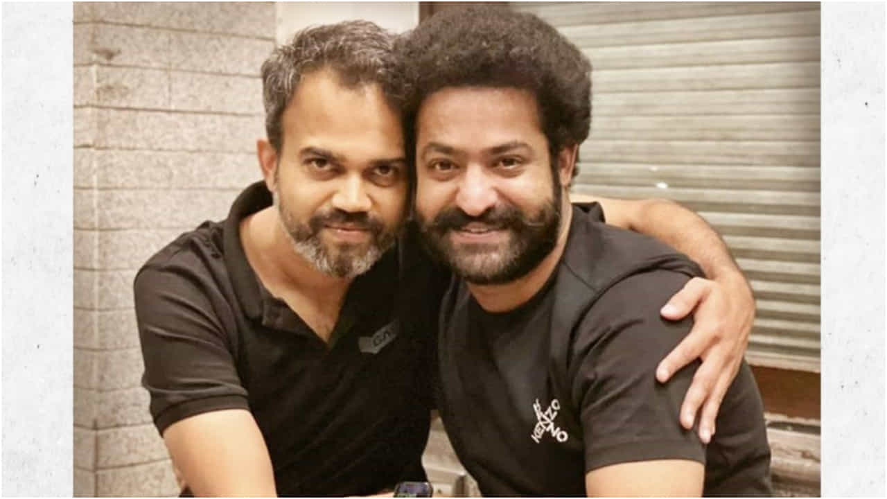 ಜೂನಿಯರ್ ಎನ್ಟಿಆರ್, ಪ್ರಶಾಂತ್ ನೀಲ್ ಜೋಡಿಯ ಸಿನಿಮಾ ಬಗ್ಗೆ ಸಿಕ್ತು ದೊಡ್ಡ ಅಪ್ಡೇಟ್ ಜೂನಿಯರ್ ಎನ್ಟಿಆರ್, ಪ್ರಶಾಂತ್ ನೀಲ್ ಜೋಡಿಯ ಸಿನಿಮಾ ಬಗ್ಗೆ ಸಿಕ್ತು ದೊಡ್ಡ ಅಪ್ಡೇಟ್