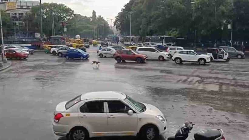 Bengaluru Rains: ಬೆಂಗಳೂರಿನ ಹಲವೆಡೆ ಜಿಟಿಜಿಟಿ ಮಳೆ: ಸಿಲಿಕಾನ್ ಸಿಟಿ ಫುಲ್ ಕೂಲ್ ಕೂಲ್