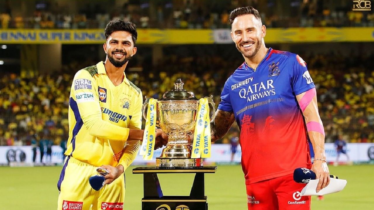 ಐಪಿಎಲ್ನ (IPL 2024) 68ನೇ ಪಂದ್ಯದಲ್ಲಿ ಆರ್ಸಿಬಿ (RCB) ಮತ್ತು ಸಿಎಸ್ಕೆ (CSK) ತಂಡಗಳು ಮುಖಾಮುಖಿಯಾಗಲಿದೆ. ಬೆಂಗಳೂರಿನ ಚಿನ್ನಸ್ವಾಮಿ ಸ್ಟೇಡಿಯಂನಲ್ಲಿ ಮೇ 18 ರಂದು ನಡೆಯಲಿರುವ ಈ ಪಂದ್ಯವು ಉಭಯ ತಂಡಗಳ ಪಾಲಿಗೆ ನಿರ್ಣಾಯಕ. ಅಂದರೆ ಪ್ಲೇಆಫ್ ರೇಸ್ನಲ್ಲಿ ಉಳಿಯಬೇಕಿದ್ದರೆ ಈ ಪಂದ್ಯದಲ್ಲಿ ಗೆಲ್ಲಲೇಬೇಕು. ಹೀಗಾಗಿಯೇ ಉಭಯ ತಂಡಗಳ ಅಭಿಮಾನಿಗಳು ನಾನಾ ಲೆಕ್ಕಾಚಾರಗಳಲ್ಲಿ ತೊಡಗಿಸಿಕೊಂಡಿದ್ದಾರೆ.