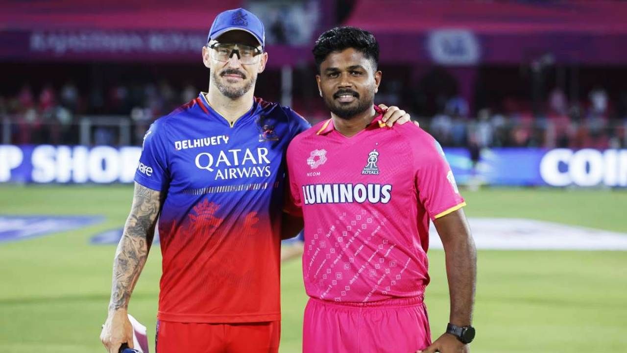 IPL 2024: ಐಪಿಎಲ್ ಸೀಸನ್ 17 ರ ಎಲಿಮಿನೇಟರ್ ಪಂದ್ಯದಲ್ಲಿ ರಾಜಸ್ಥಾನ್ (RR) ರಾಯಲ್ಸ್ ಮತ್ತು ರಾಯಲ್ ಚಾಲೆಂಜರ್ಸ್ ಬೆಂಗಳೂರು (RCB) ತಂಡಗಳು ಮುಖಾಮುಖಿಯಾಗಲಿದೆ. ಅಹಮದಾಬಾದ್​ನ ನರೇಂದ್ರ ಮೋದಿ ಸ್ಟೇಡಿಯಂನಲ್ಲಿ ಇಂದು ಜರುಗಲಿರುವ ಈ ಪಂದ್ಯದಲ್ಲಿ ಗೆದ್ದ ತಂಡ 2ನೇ ಕ್ವಾಲಿಫೈಯರ್ ಪಂದ್ಯಕ್ಕೆ ಅರ್ಹತೆ ಪಡೆಯಲಿದೆ.