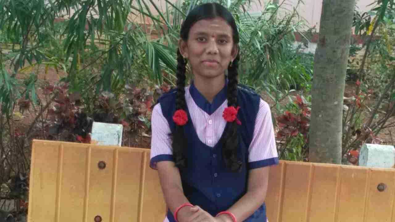 Karnataka SSLC 2024 Toppers List: ಬಾಗಲಕೋಟೆಯ ಅಂಕಿತಾ ಬಸಪ್ಪ ಕೊನ್ನೂರು ರಾಜ್ಯಕ್ಕೆ ಪ್ರಥಮ, ಇಲ್ಲಿದೆ ಟಾಪರ್ಸ್ ಲಿಸ್ಟ್ Karnataka SSLC 2024 Toppers List: ಬಾಗಲಕೋಟೆಯ ಅಂಕಿತಾ ಬಸಪ್ಪ ಕೊನ್ನೂರು ರಾಜ್ಯಕ್ಕೆ ಪ್ರಥಮ, ಇಲ್ಲಿದೆ ಟಾಪರ್ಸ್ ಲಿಸ್ಟ್