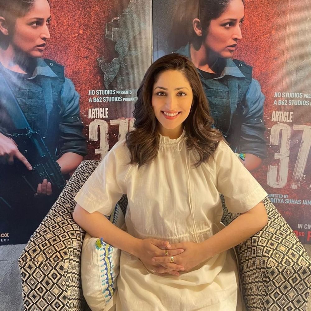 ಸದ್ಯ ಯಾಮಿಗೆ ಎಲ್ಲರೂ ಶುಭಾಶಯ ತಿಳಿಸುತ್ತಿದ್ದಾರೆ. ಬಾಲಿವುಡ್ನ ಅನೇಕ ಸೆಲೆಬ್ರಿಟಿಗಳು ನಟಿಗೆ ಅಭಿನಂದನೆ ತಿಳಿಸಿದ್ದಾರೆ. ಅವರು ಮಗುವಿನ ಫೋಟೋ ರಿವೀಲ್ ಮಾಡಲಿ ಎಂದು ಫ್ಯಾನ್ಸ್ ಕಾಯುತ್ತಿದ್ದಾರೆ.