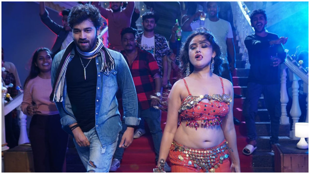 ‘ಕಾದಾಡಿ’ ಸಿನಿಮಾದ ಐಟಂ ಸಾಂಗ್ನಲ್ಲಿ ಆದಿತ್ಯ ಶಶಿಕುಮಾರ್, ಸೋನಿ ಸಖತ್ ಡ್ಯಾನ್ಸ್ ‘ಕಾದಾಡಿ’ ಸಿನಿಮಾದ ಐಟಂ ಸಾಂಗ್ನಲ್ಲಿ ಆದಿತ್ಯ ಶಶಿಕುಮಾರ್, ಸೋನಿ ಸಖತ್ ಡ್ಯಾನ್ಸ್