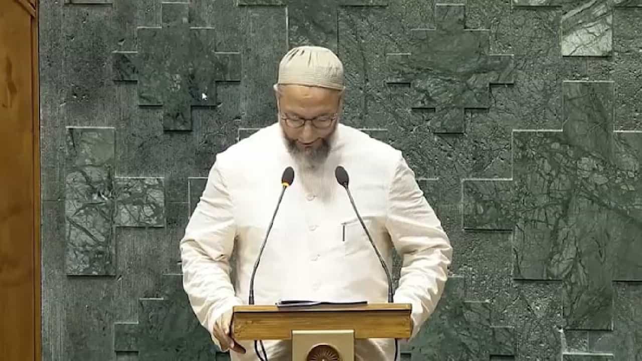 Asaduddin Owaisi: ಸದನದಲ್ಲಿ ಜೈ ಭೀಮ್, ಜೈ ಪ್ಯಾಲೆಸ್ತೀನ್ ಘೋಷಣೆ ಕೂಗಿದ ಅಸಾದುದ್ದೀನ್ ಓವೈಸಿ; ವಿಡಿಯೋ ವೈರಲ್
