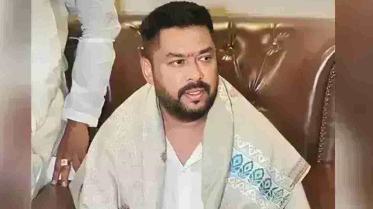 ಎಸ್​ಟಿ ನಿಗಮದ ಹಗರಣ: ಸ್ವಯಂಪ್ರೇರಿತವಾಗಿ ರಾಜೀನಾಮೆ ನೀಡುತ್ತಿರುವುದಾಗಿ ಘೋಷಿಸಿದ ನಾಗೇಂದ್ರ