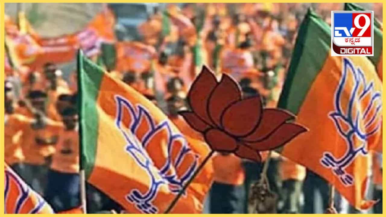 ಎಕ್ಸಿಟ್ ಪೋಲ್: ಉತ್ತರ ಪ್ರದೇಶದಲ್ಲಿ ಮತ್ತೆ ಬಿಜೆಪಿ ದಿಗ್ವಿಜಯ ಸಾಧ್ಯತೆ ಎಕ್ಸಿಟ್ ಪೋಲ್: ಉತ್ತರ ಪ್ರದೇಶದಲ್ಲಿ ಮತ್ತೆ ಬಿಜೆಪಿ ದಿಗ್ವಿಜಯ ಸಾಧ್ಯತೆ