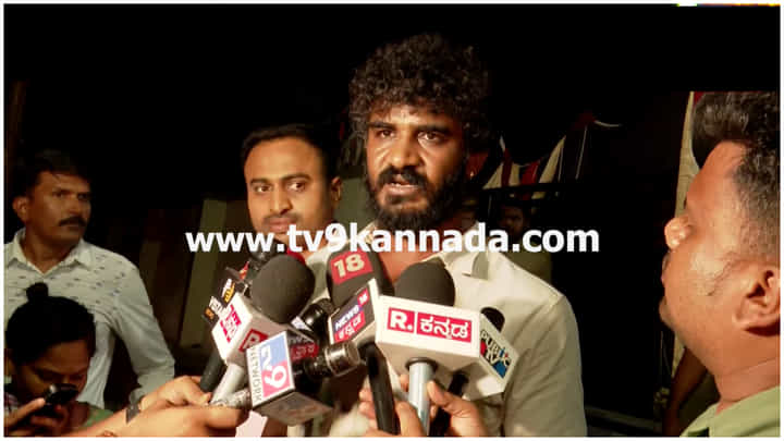ದರ್ಶನ್ ಕೇಸ್: ವಿಚಾರಣೆ ಬಳಿಕ ಚಿಕ್ಕಣ್ಣ ಪ್ರತಿಕ್ರಿಯೆ; ಪ್ರಶ್ನೆ ಕೇಳಿಸಿಕೊಳ್ಳದೇ ಕಾಲ್ಕಿತ್ತ ನಟ ದರ್ಶನ್ ಕೇಸ್: ವಿಚಾರಣೆ ಬಳಿಕ ಚಿಕ್ಕಣ್ಣ ಪ್ರತಿಕ್ರಿಯೆ; ಪ್ರಶ್ನೆ ಕೇಳಿಸಿಕೊಳ್ಳದೇ ಕಾಲ್ಕಿತ್ತ ನಟ