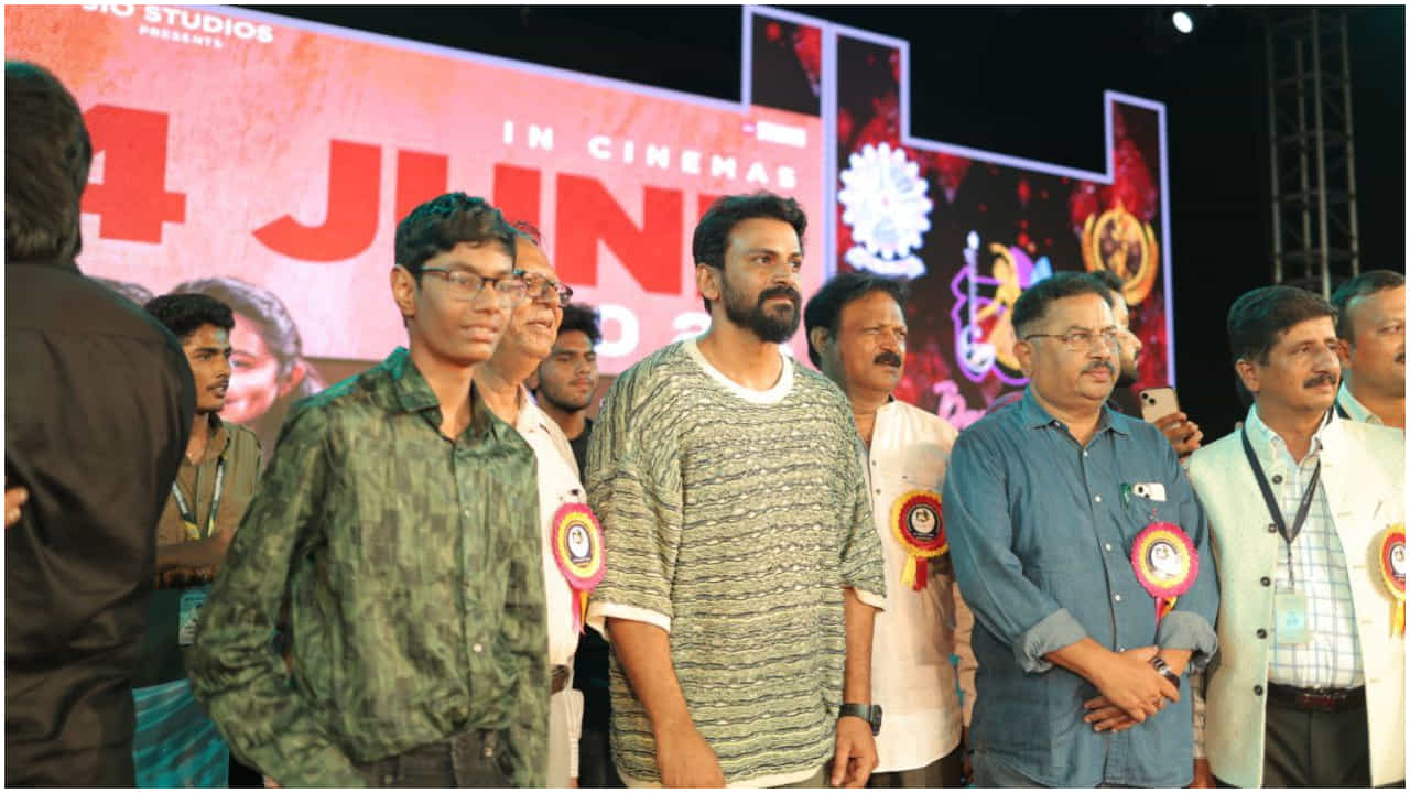 ದಾವಣಗೆರೆ ‘ದವನ ಫೆಸ್ಟ್’ ವೇದಿಕೆಯಲ್ಲಿ ‘ಕೋಟಿ’ ಬಗ್ಗೆ ಮಾತಾಡಿದ ಡಾಲಿ ಧನಂಜಯ