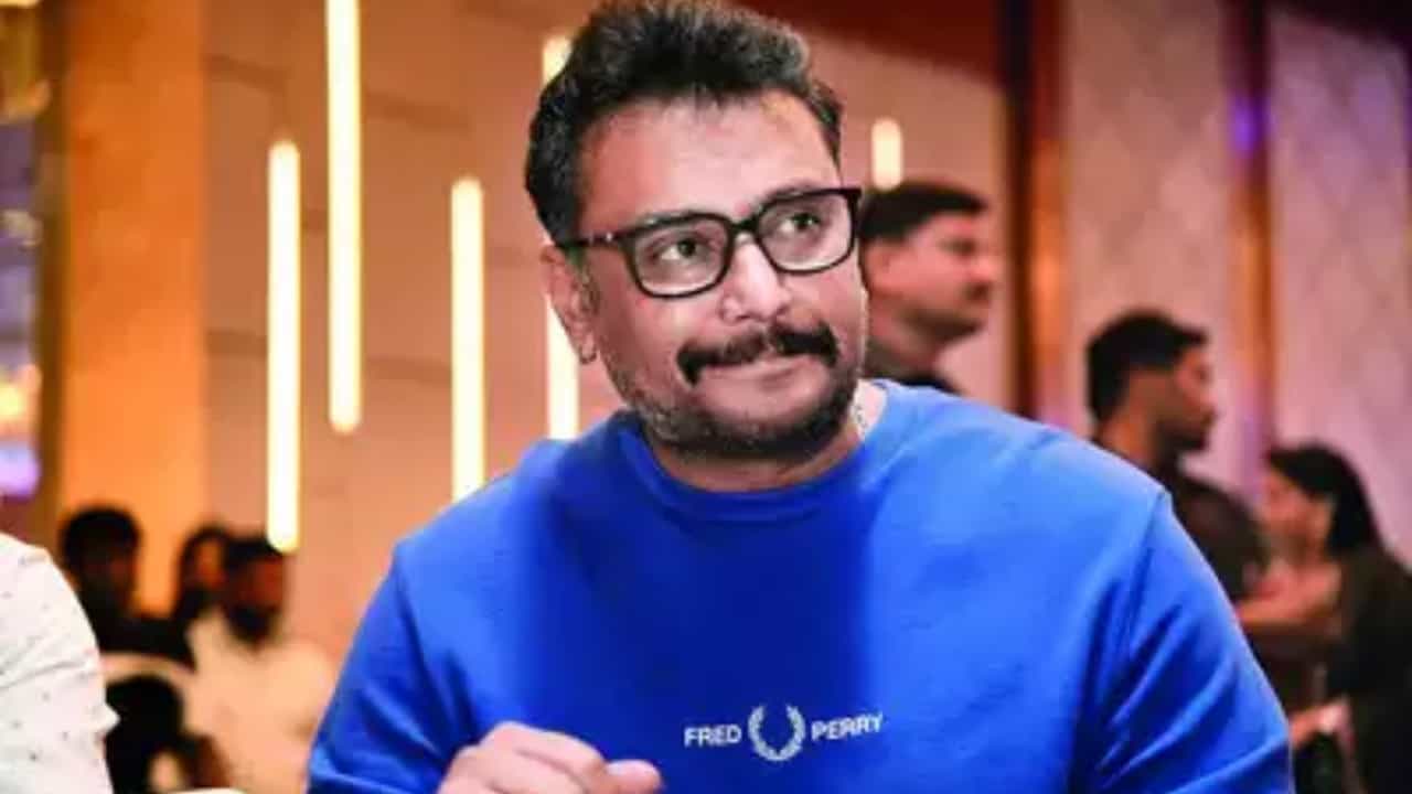 ಕೊಲೆ ಬಗ್ಗೆ ನನಗೇನು ಗೊತ್ತಿಲ್ಲ ಎನ್ನುತ್ತಿರುವ ದರ್ಶನ್ ವಿರುದ್ಧ ಸಿಕ್ಕಿದೆ ಪ್ರಮುಖ ಸಾಕ್ಷಿಗಳು ಕೊಲೆ ಬಗ್ಗೆ ನನಗೇನು ಗೊತ್ತಿಲ್ಲ ಎನ್ನುತ್ತಿರುವ ದರ್ಶನ್ ವಿರುದ್ಧ ಸಿಕ್ಕಿದೆ ಪ್ರಮುಖ ಸಾಕ್ಷಿಗಳು