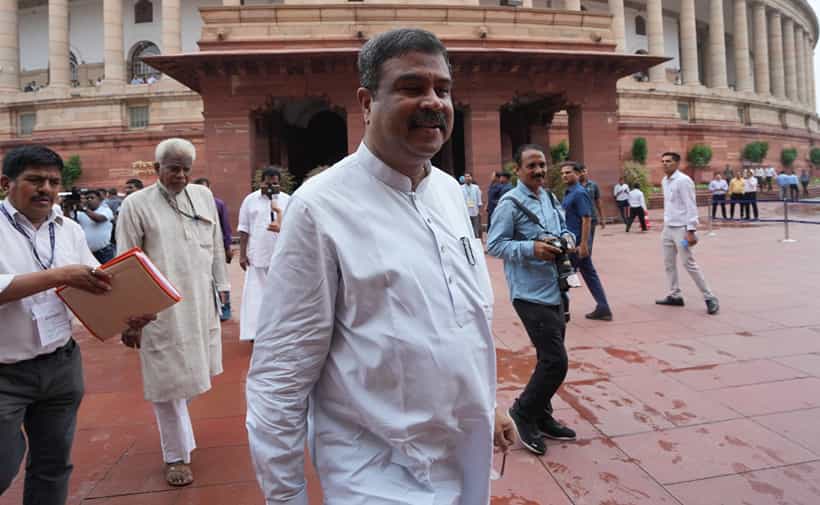 ಪ್ರತಿಯೊಂದು ಚರ್ಚೆಗೂ ಸರ್ಕಾರ ಸಿದ್ಧ: ನೀಟ್ ವಿವಾದ ಬಗ್ಗೆ ಧರ್ಮೇಂದ್ರ ಪ್ರಧಾನ್ ಪ್ರತಿಕ್ರಿಯೆ