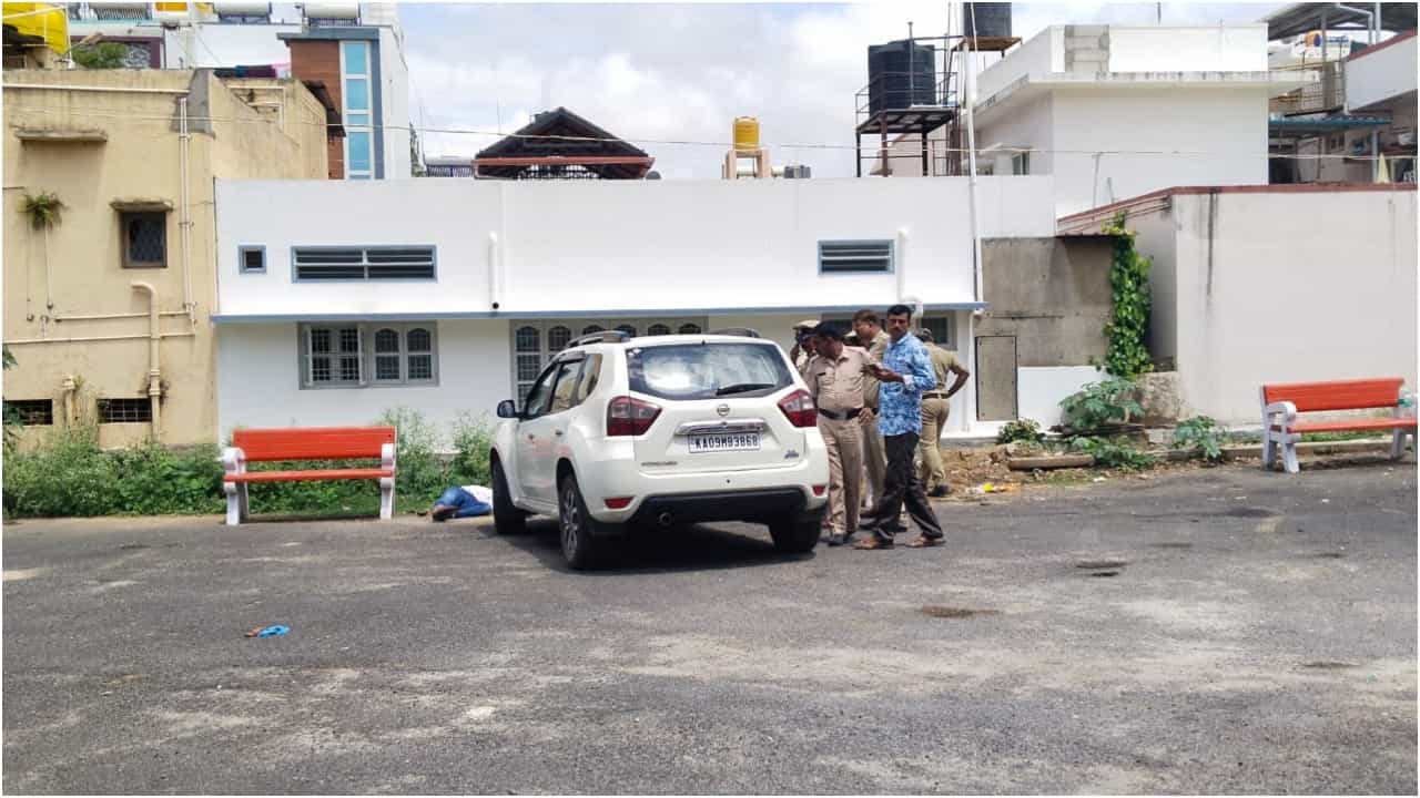 Hassan Firing: ಹಾಸನದಲ್ಲಿ ಹಾಡಹಗಲೇ ಗುಂಡಿನ ದಾಳಿ, ವ್ಯಕ್ತಿಯ ಹತ್ಯೆ ಮಾಡಿ ಮತ್ತೋರ್ವ ಆತ್ಮಹತ್ಯೆ