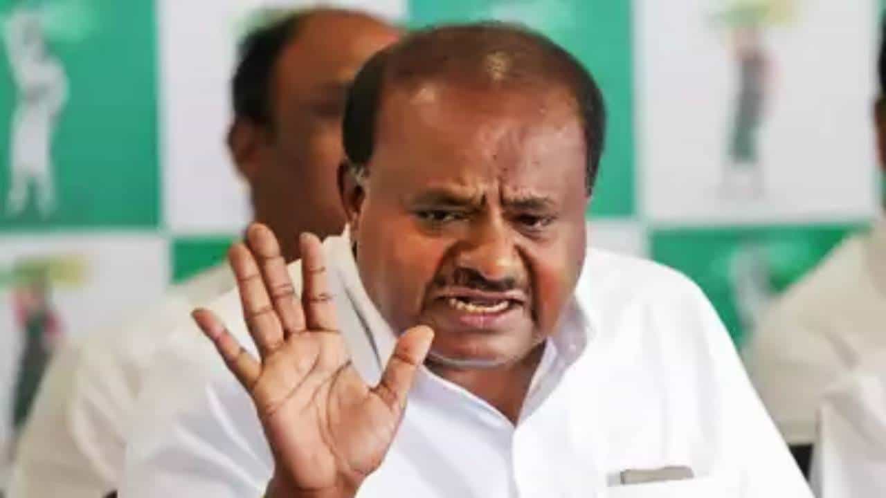 ಗುಜರಾತ್ ಕಂಪನಿಗಳಿಗೆ ಸಬ್ಸಿಡಿ ವಿಚಾರದ ಹೇಳಿಕೆ ತಿರುಚಲಾಗಿದೆ-ಹೆಚ್ಡಿ ಕುಮಾರಸ್ವಾಮಿ ಗುಜರಾತ್ ಕಂಪನಿಗಳಿಗೆ ಸಬ್ಸಿಡಿ ವಿಚಾರದ ಹೇಳಿಕೆ ತಿರುಚಲಾಗಿದೆ-ಹೆಚ್ಡಿ ಕುಮಾರಸ್ವಾಮಿ
