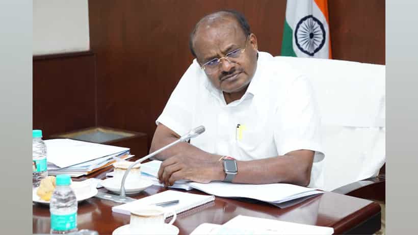 ಶಾಸಕ ಸ್ಥಾನಕ್ಕೆ ರಾಜಿನಾಮೆ ನೀಡಿದ ಸಚಿವ ಹೆಚ್ಡಿ ಕುಮಾರಸ್ವಾಮಿ