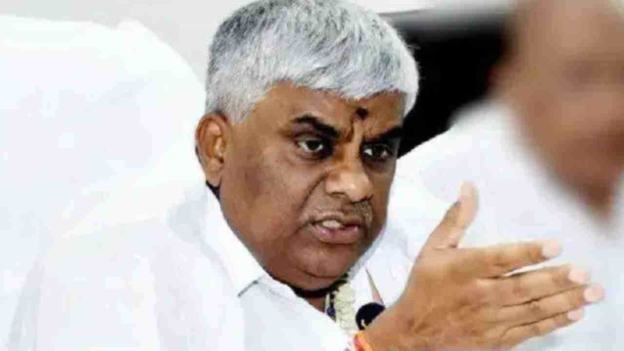 ರೇವಣ್ಣ ವಿರುದ್ಧ ಪ್ರಕರಣದ ತನಿಖೆ ಅಂತಿಮ ಹಂತಕ್ಕೆ: 100ಕ್ಕೂ ಹೆಚ್ಚು ಸಾಕ್ಷ್ಯಗಳು ಸಂಗ್ರಹ ರೇವಣ್ಣ ವಿರುದ್ಧ ಪ್ರಕರಣದ ತನಿಖೆ ಅಂತಿಮ ಹಂತಕ್ಕೆ: 100ಕ್ಕೂ ಹೆಚ್ಚು ಸಾಕ್ಷ್ಯಗಳು ಸಂಗ್ರಹ
