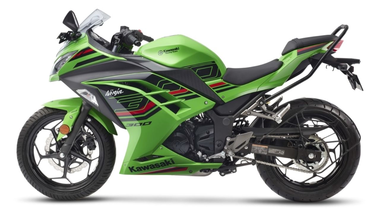 Kawasaki Ninja 300 (1)