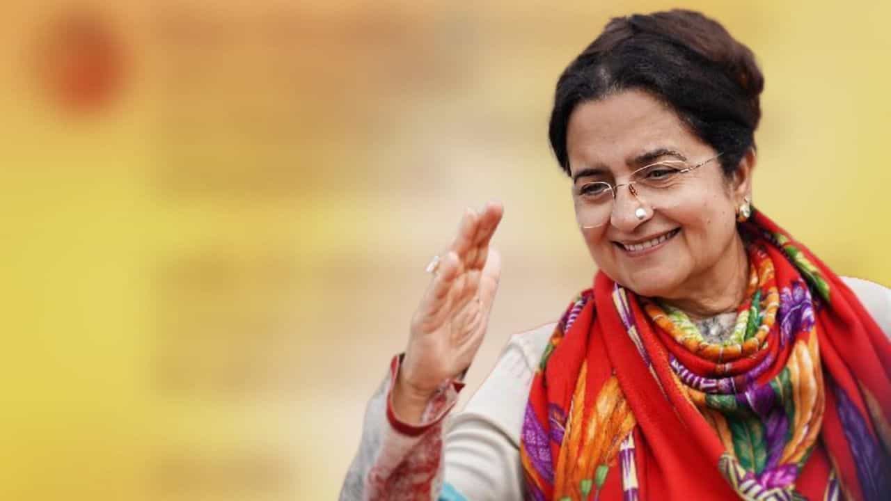 Kiran Choudhry: ಹರಿಯಾಣ ಕಾಂಗ್ರೆಸ್ ಶಾಸಕಿ ಕಿರಣ್ ಚೌಧರಿ ಇಂದು ಬಿಜೆಪಿಗೆ ಸೇರ್ಪಡೆ Kiran Choudhry: ಹರಿಯಾಣ ಕಾಂಗ್ರೆಸ್ ಶಾಸಕಿ ಕಿರಣ್ ಚೌಧರಿ ಇಂದು ಬಿಜೆಪಿಗೆ ಸೇರ್ಪಡೆ