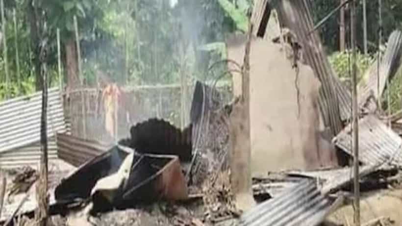 Violence in Manipur: ಮಣಿಪುರದಲ್ಲಿ ಮತ್ತೆ ಭುಗಿಲೆದ್ದ ಹಿಂಸಾಚಾರ: ಮೋರೆಯಲ್ಲಿ ಶಾಲೆಗೆ, ಜಿರಿಬಾಮ್ನಲ್ಲಿ ಮನೆಗಳಿಗೆ ಬೆಂಕಿ