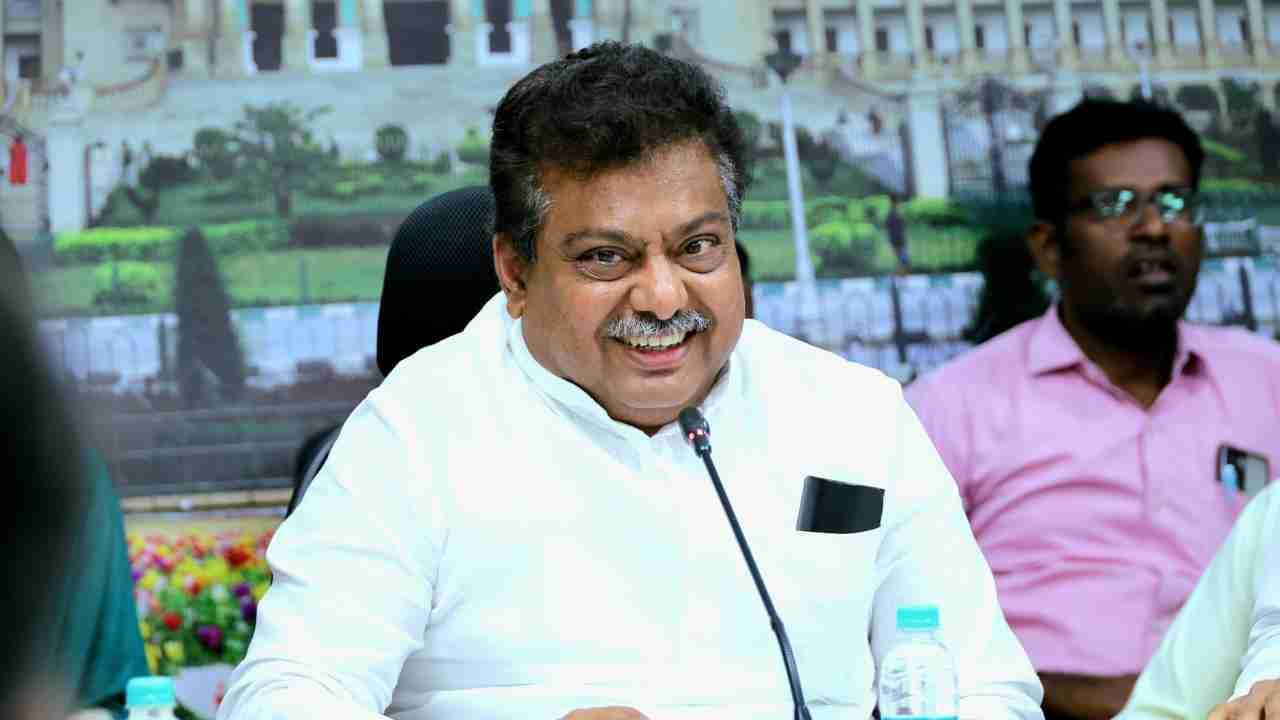 ಜಪಾನ್, ದಕ್ಷಿಣ ಕೊರಿಯಾಗೆ ತೆರಳಿದ ಸಚಿವ ಎಂಬಿ ಪಾಟೀಲ್ ನೇತೃತ್ವದ ನಿಯೋಗ: ಬಂಡವಾಳ ಹೂಡಿಕೆಗೆ ಆಹ್ವಾನ ಜಪಾನ್, ದಕ್ಷಿಣ ಕೊರಿಯಾಗೆ ತೆರಳಿದ ಸಚಿವ ಎಂಬಿ ಪಾಟೀಲ್ ನೇತೃತ್ವದ ನಿಯೋಗ: ಬಂಡವಾಳ ಹೂಡಿಕೆಗೆ ಆಹ್ವಾನ