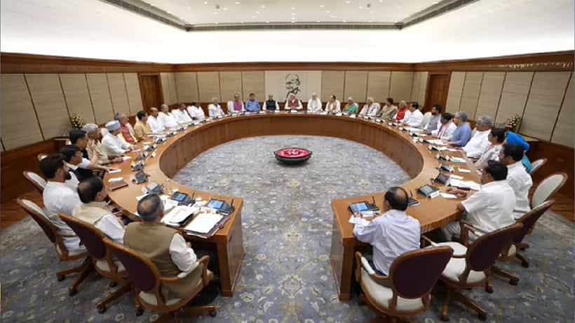 Modi Cabinet 3.0: ಮೋದಿ ಸಚಿವ ಸಂಪುಟ ಸಭೆಯಲ್ಲಿ ಮಹತ್ವದ ನಿರ್ಧಾರ; ಪಿಎಂ ಆವಾಸ್ ಯೋಜನೆಯಡಿ 3 ಕೋಟಿ ಮನೆಗಳ ನಿರ್ಮಾಣ