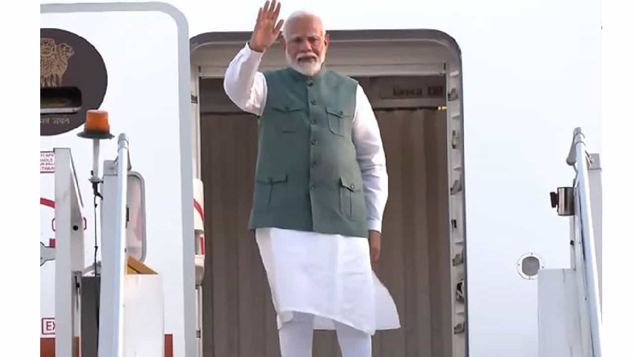 PM Modi: ಇಟಲಿಯ ಜಿ7 ಶೃಂಗಸಭೆಗೆ ತೆರಳಿದ ನರೇಂದ್ರ ಮೋದಿ; 3ನೇ ಅವಧಿಯ ಮೊದಲ ವಿದೇಶ ಪ್ರವಾಸ PM Modi: ಇಟಲಿಯ ಜಿ7 ಶೃಂಗಸಭೆಗೆ ತೆರಳಿದ ನರೇಂದ್ರ ಮೋದಿ; 3ನೇ ಅವಧಿಯ ಮೊದಲ ವಿದೇಶ ಪ್ರವಾಸ