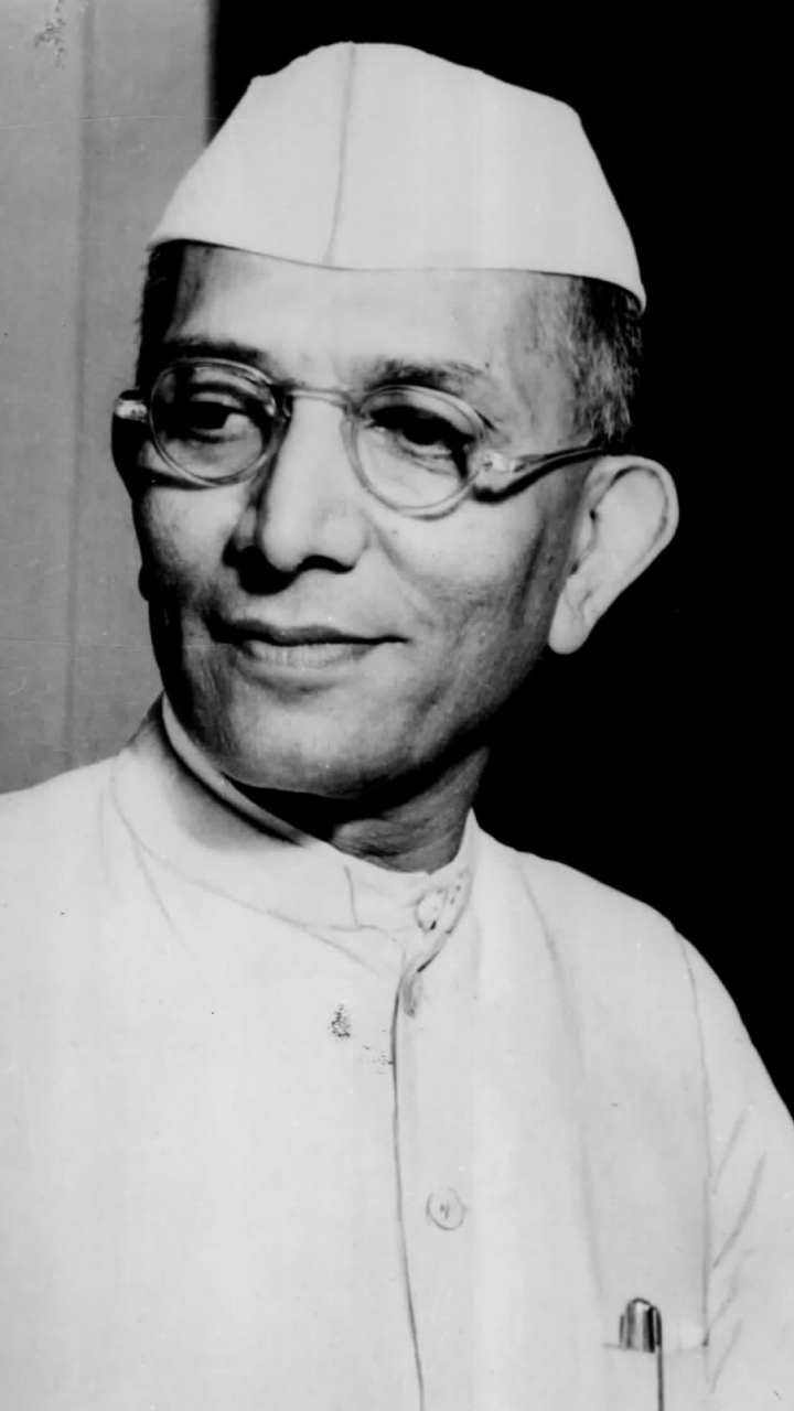 ಮೊರಾರ್ಜಿ ದೇಸಾಯಿ 10, ಪಿ ಚಿದಂಬರಂ 9, ಮತ್ತು ಪ್ರಣಬ್ ಮುಖರ್ಜಿ 8 ಬಜೆಟ್​ಗಳನ್ನು ಮಂಡಿಸಿದ್ದಾರೆ. ನಿರ್ಮಲಾ ಸೀತಾರಾಮನ್ ಅವರಿಗೆ ಇದು 7ನೇ ಬಜೆಟ್. ಸತತ 7 ಬಾರಿ ಮಂಡಿಸಿದ ದಾಖಲೆ ಅವರದ್ದು.