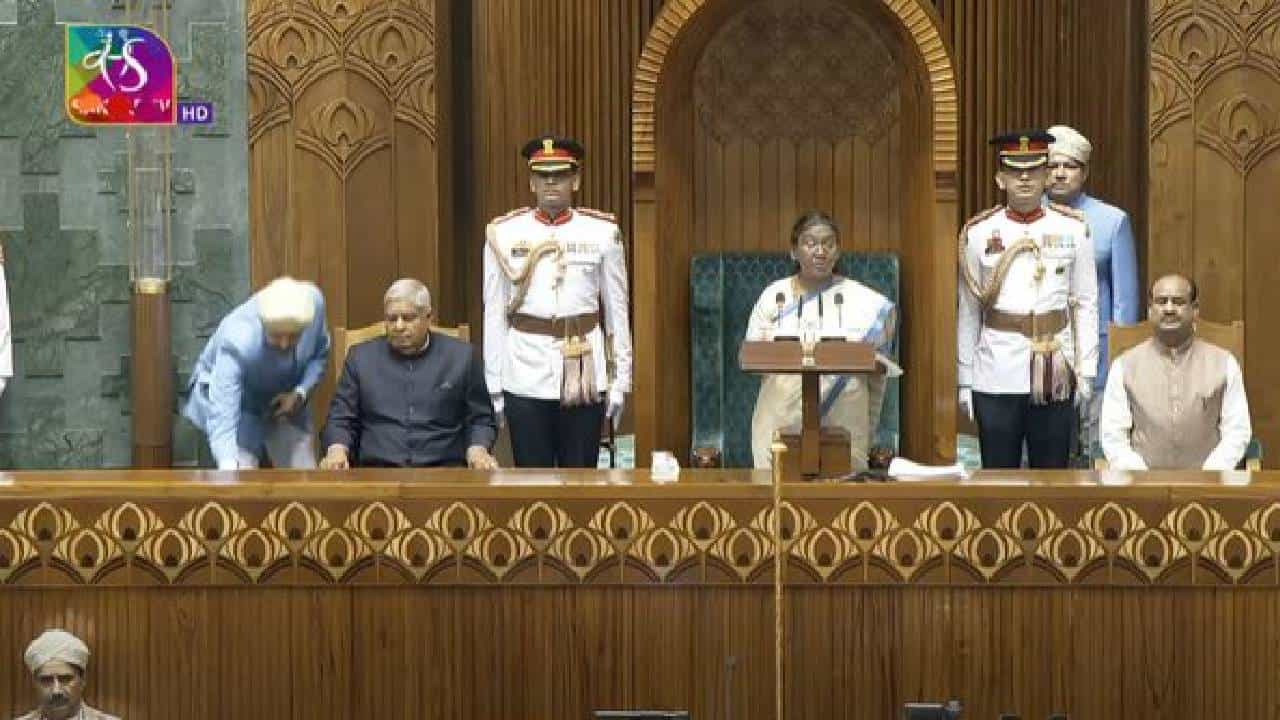 ಅಭಿವೃದ್ಧಿ ಹೊಂದಿದ ಭಾರತದ ಸಂಕಲ್ಪದಲ್ಲಿ ಜನರಿಗೆ ನಂಬಿಕೆ ಇದೆ: ದ್ರೌಪದಿ ಮುರ್ಮು ಅಭಿವೃದ್ಧಿ ಹೊಂದಿದ ಭಾರತದ ಸಂಕಲ್ಪದಲ್ಲಿ ಜನರಿಗೆ ನಂಬಿಕೆ ಇದೆ: ದ್ರೌಪದಿ ಮುರ್ಮು