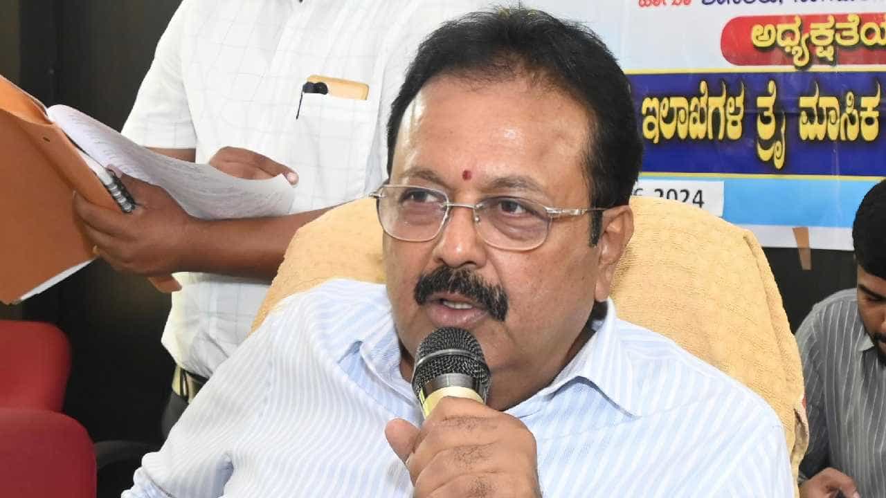 ಮಂಡ್ಯದಲ್ಲಿ ಜನತಾ ದರ್ಶನ ಪಾಲಿಟಿಕ್ಸ್; ಹೆಚ್ಡಿ ಕುಮಾರಸ್ವಾಮಿ ಬೆನ್ನಲ್ಲೇ ಇಂದು ಸಚಿವ ಎನ್. ಚಲುವರಾಯಸ್ವಾಮಿಯವರಿಂದ ಜನತಾ ದರ್ಶನ ಮಂಡ್ಯದಲ್ಲಿ ಜನತಾ ದರ್ಶನ ಪಾಲಿಟಿಕ್ಸ್; ಹೆಚ್ಡಿ ಕುಮಾರಸ್ವಾಮಿ ಬೆನ್ನಲ್ಲೇ ಇಂದು ಸಚಿವ ಎನ್. ಚಲುವರಾಯಸ್ವಾಮಿಯವರಿಂದ ಜನತಾ ದರ್ಶನ