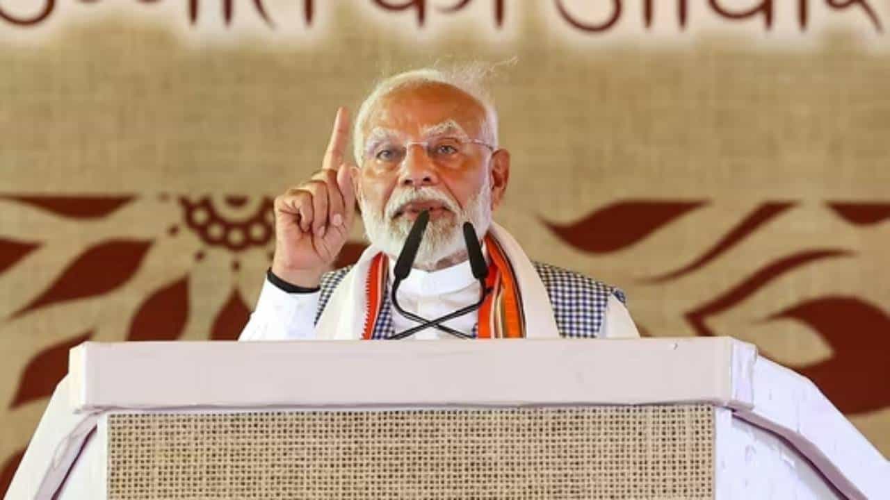 Narendra Modi Bihar Visit: ಇಂದು ಬಿಹಾರದ ನಳಂದ ವಿಶ್ವವಿದ್ಯಾಲಯಕ್ಕೆ ಭೇಟಿ ನೀಡಲಿದ್ದಾರೆ ಮೋದಿ Narendra Modi Bihar Visit: ಇಂದು ಬಿಹಾರದ ನಳಂದ ವಿಶ್ವವಿದ್ಯಾಲಯಕ್ಕೆ ಭೇಟಿ ನೀಡಲಿದ್ದಾರೆ ಮೋದಿ