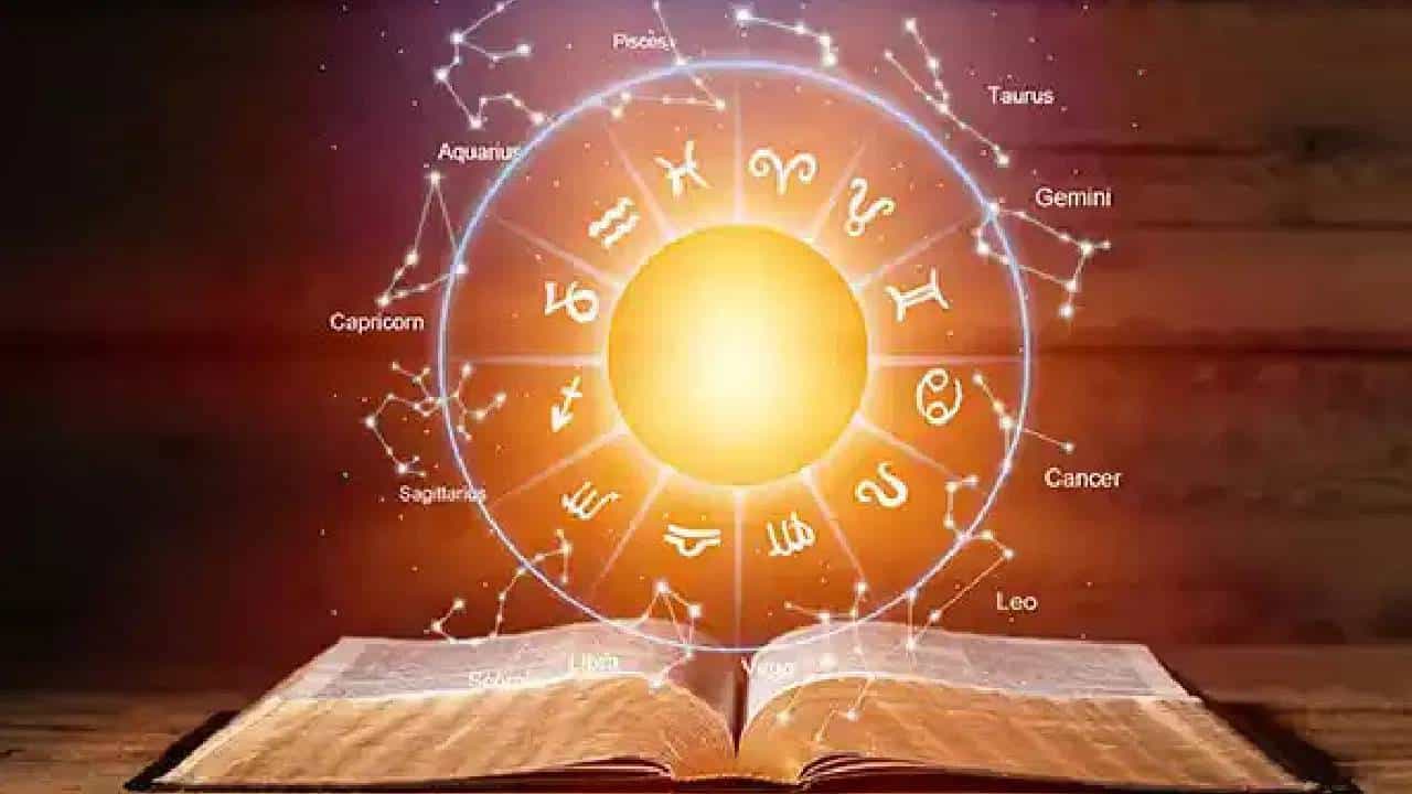 Horoscope: ದಿನಭವಿಷ್ಯ: ಇಂದು ಯಾವುದನ್ನೂ ಅತಿರೇಕ ಮಾಡಿಕೊಳ್ಳುವುದು ಬೇಡ Horoscope: ದಿನಭವಿಷ್ಯ: ಇಂದು ಯಾವುದನ್ನೂ ಅತಿರೇಕ ಮಾಡಿಕೊಳ್ಳುವುದು ಬೇಡ