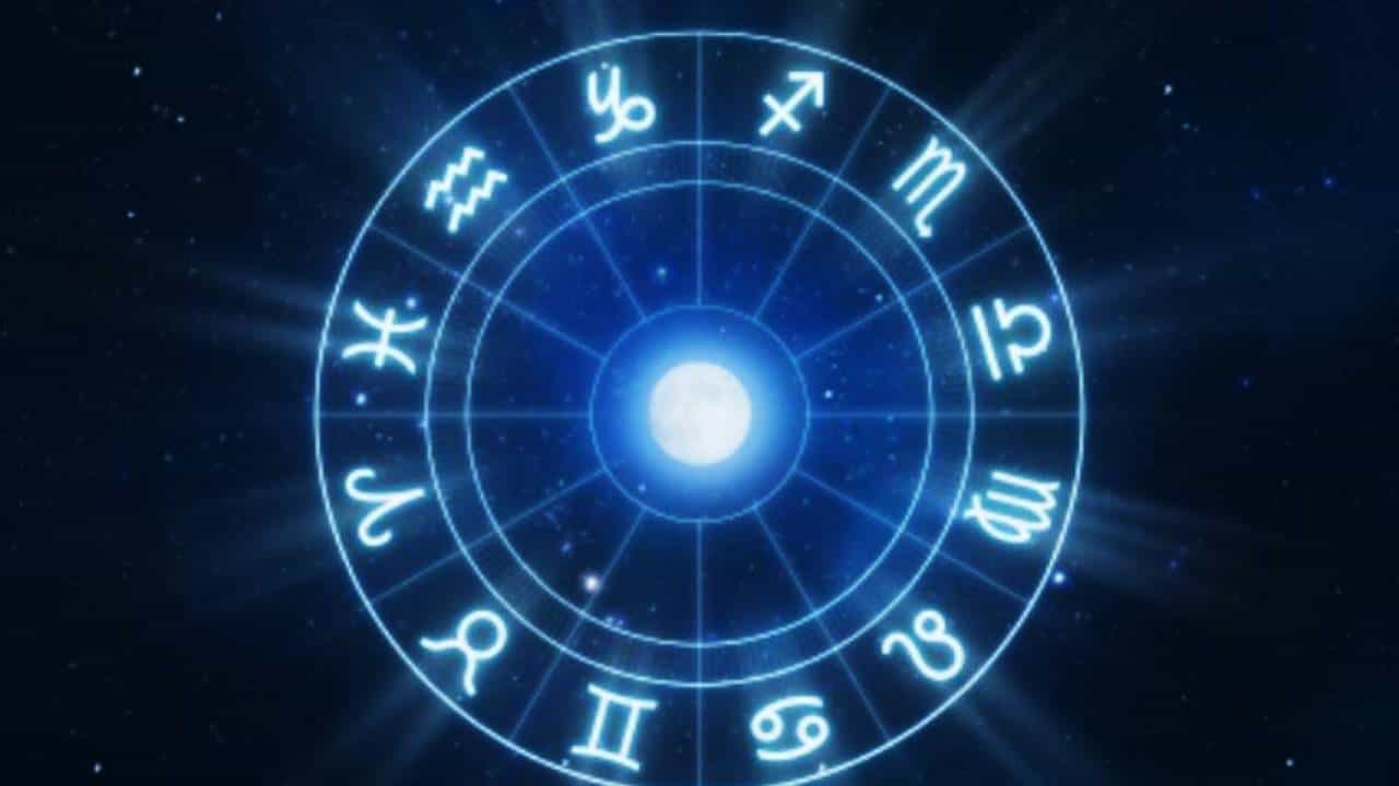 Horoscope: ದಿನ ಭವಿಷ್ಯ; ಮಹಿಳೆಯರಿಂದ ತೊಂದರೆ ಎನಿಸಬಹುದು Horoscope: ದಿನ ಭವಿಷ್ಯ; ಮಹಿಳೆಯರಿಂದ ತೊಂದರೆ ಎನಿಸಬಹುದು