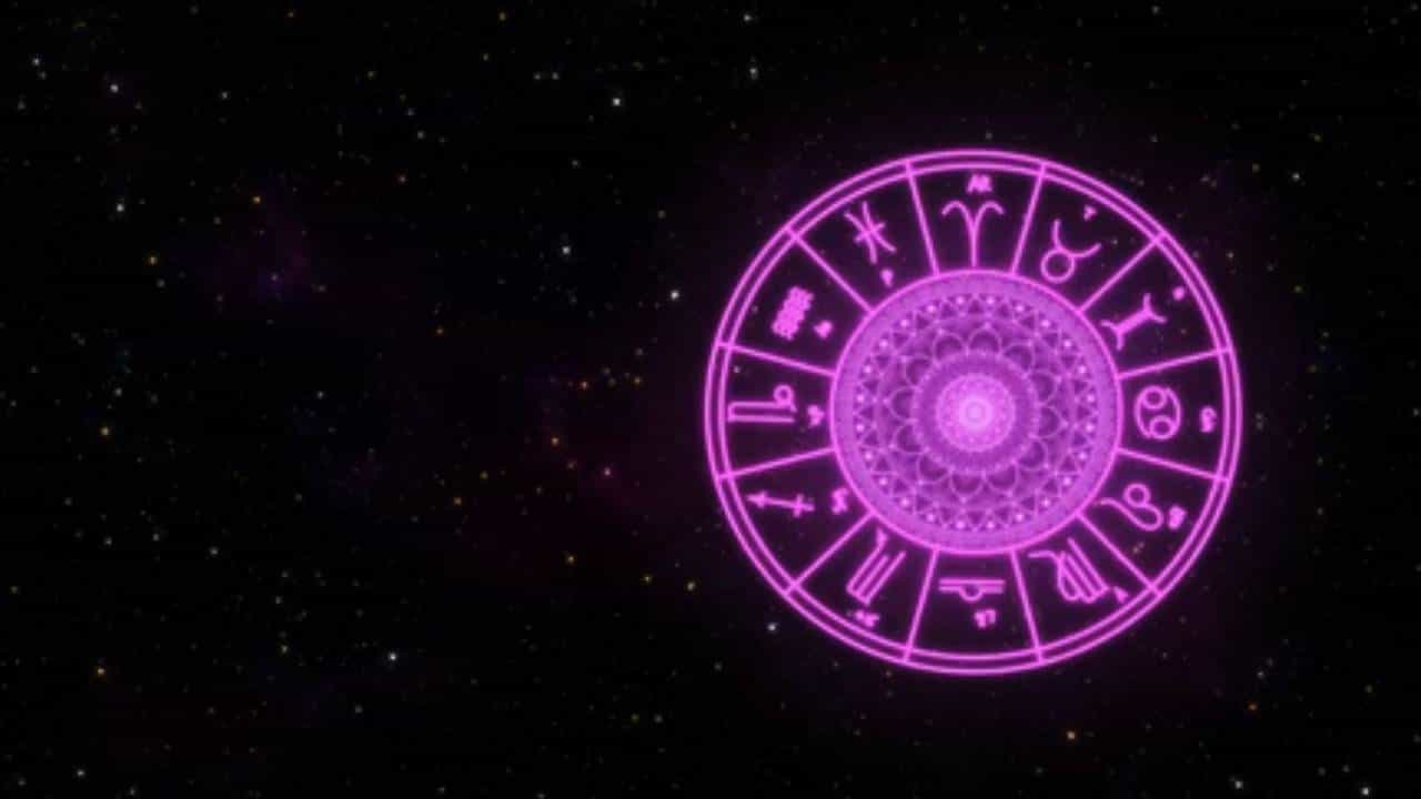 Horoscope: ಅತಿ ಬುದ್ಧಿವಂತಿಕೆಯೂ ಮುಳುವಾಗಬಹುದು-ಎಚ್ಚರ Horoscope: ಅತಿ ಬುದ್ಧಿವಂತಿಕೆಯೂ ಮುಳುವಾಗಬಹುದು-ಎಚ್ಚರ