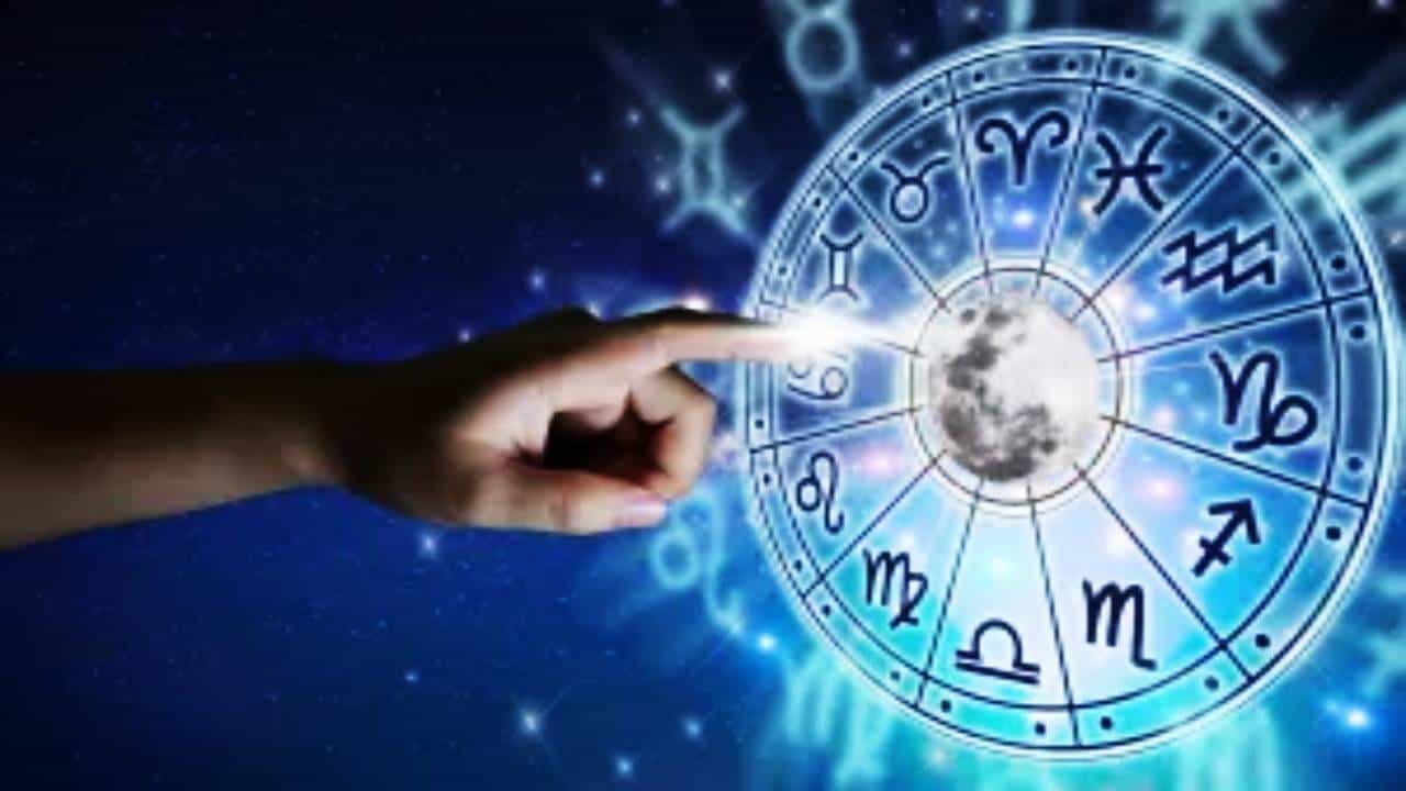 Astrology: ದಿನ ಭವಿಷ್ಯ: ಹಿತಶತ್ರುಗಳು ನಿಮಗೆ ಏನನ್ನಾದರೂ ಮಾಡಲು ಇಚ್ಛಿಸುವರು-ಎಚ್ಚರ Astrology: ದಿನ ಭವಿಷ್ಯ: ಹಿತಶತ್ರುಗಳು ನಿಮಗೆ ಏನನ್ನಾದರೂ ಮಾಡಲು ಇಚ್ಛಿಸುವರು-ಎಚ್ಚರ