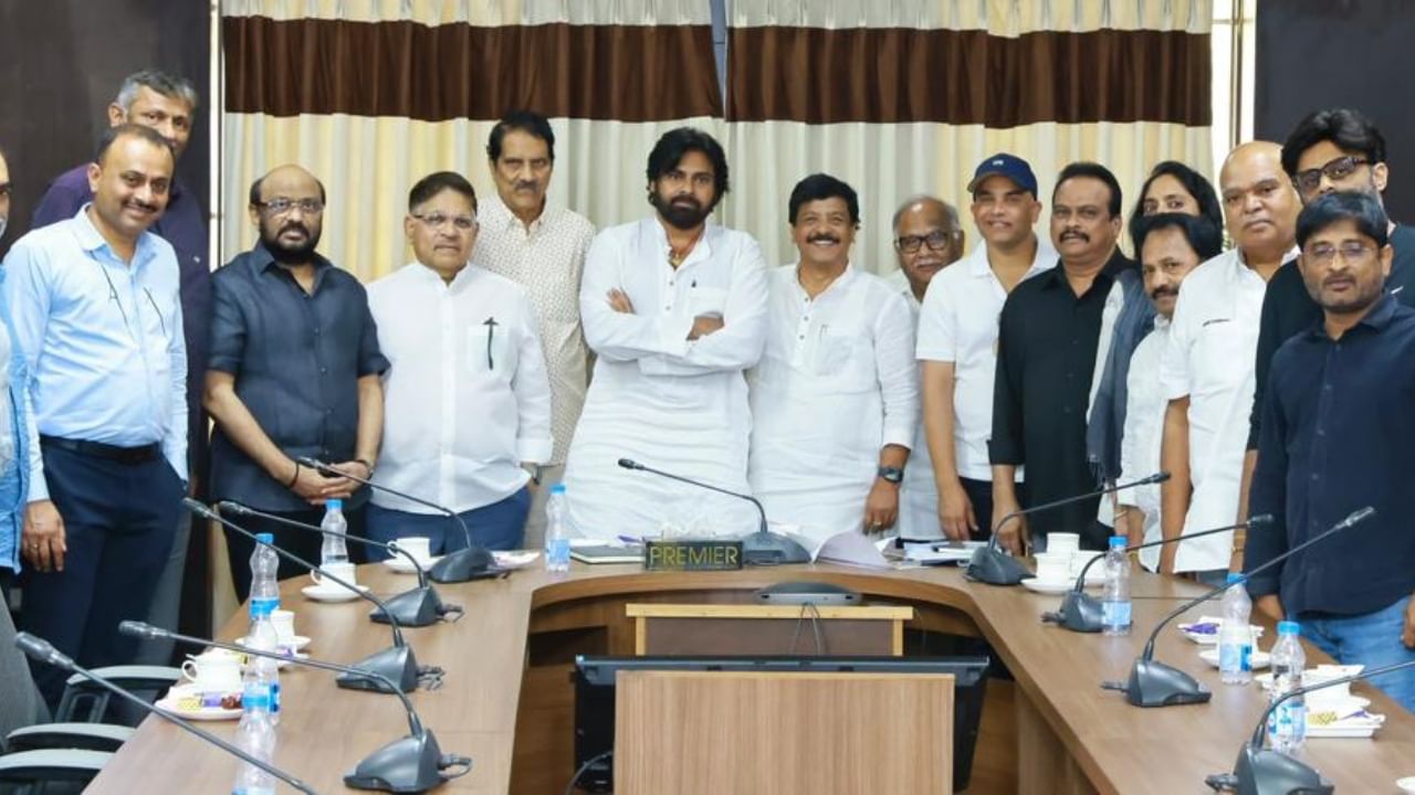 ಉಪ ಮುಖ್ಯಮಂತ್ರಿ ಪವನ್ ಕಲ್ಯಾಣ್ ಭೇಟಿಯಾದ ಟಾಲಿವುಡ್ ದಿಗ್ಗಜ ನಿರ್ಮಾಪಕರು