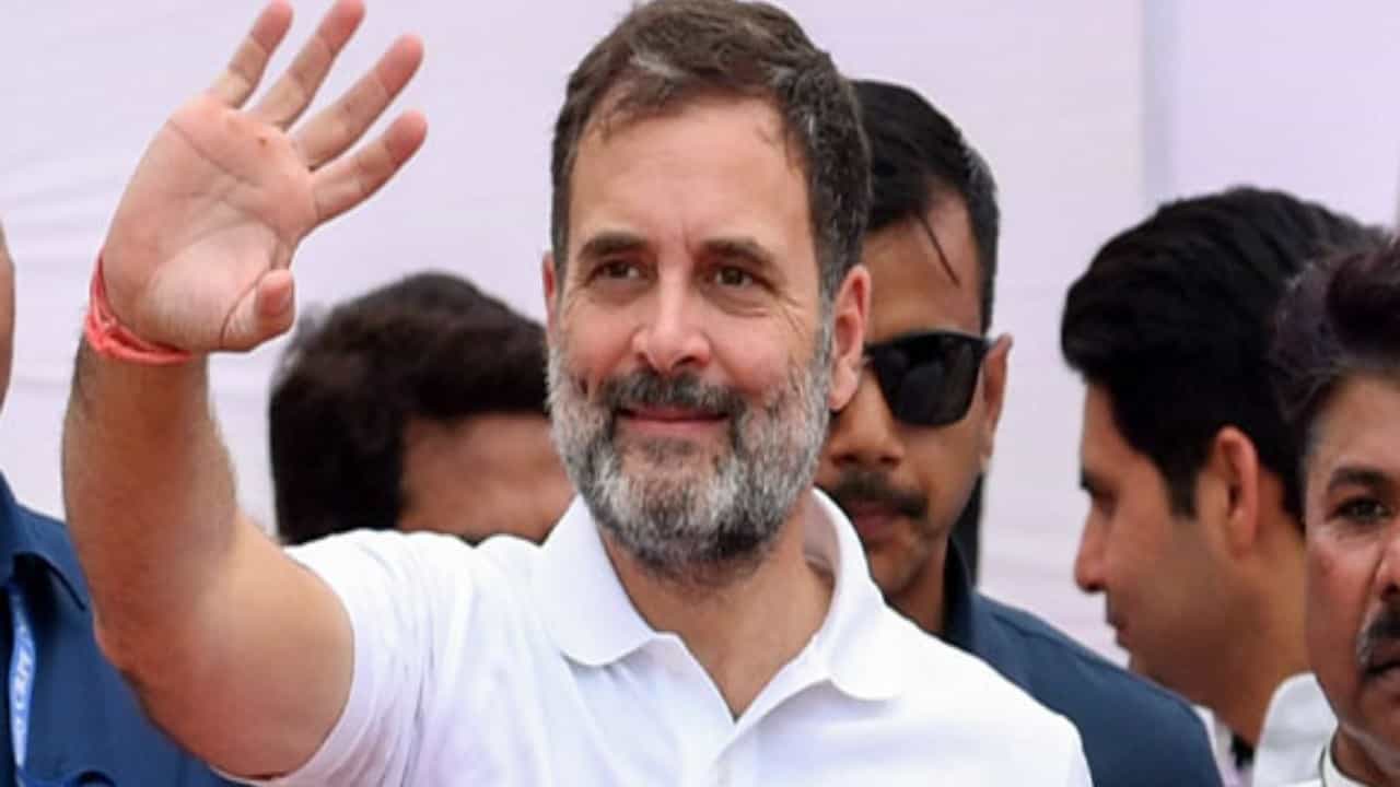 ಸಂಸತ್ನಲ್ಲಿ ವಿರೋಧ ಪಕ್ಷದ ನಾಯಕರಾಗುವಂತೆ ರಾಹುಲ್ ಗಾಂಧಿಗೆ ಕಾಂಗ್ರೆಸ್ ನಾಯಕರ ಒತ್ತಾಯ ಸಂಸತ್ನಲ್ಲಿ ವಿರೋಧ ಪಕ್ಷದ ನಾಯಕರಾಗುವಂತೆ ರಾಹುಲ್ ಗಾಂಧಿಗೆ ಕಾಂಗ್ರೆಸ್ ನಾಯಕರ ಒತ್ತಾಯ