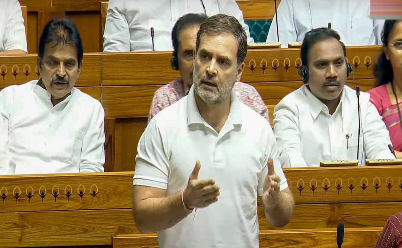 ಲೋಕಸಭೆಯಲ್ಲಿ NEET ಚರ್ಚೆಗೆ ಒತ್ತಾಯ; ರಾಹುಲ್ ಗಾಂಧಿಯ ಮೈಕ್ ಆಫ್ ಮಾಡಲಾಗಿದೆ: ಕಾಂಗ್ರೆಸ್ ಆರೋಪ