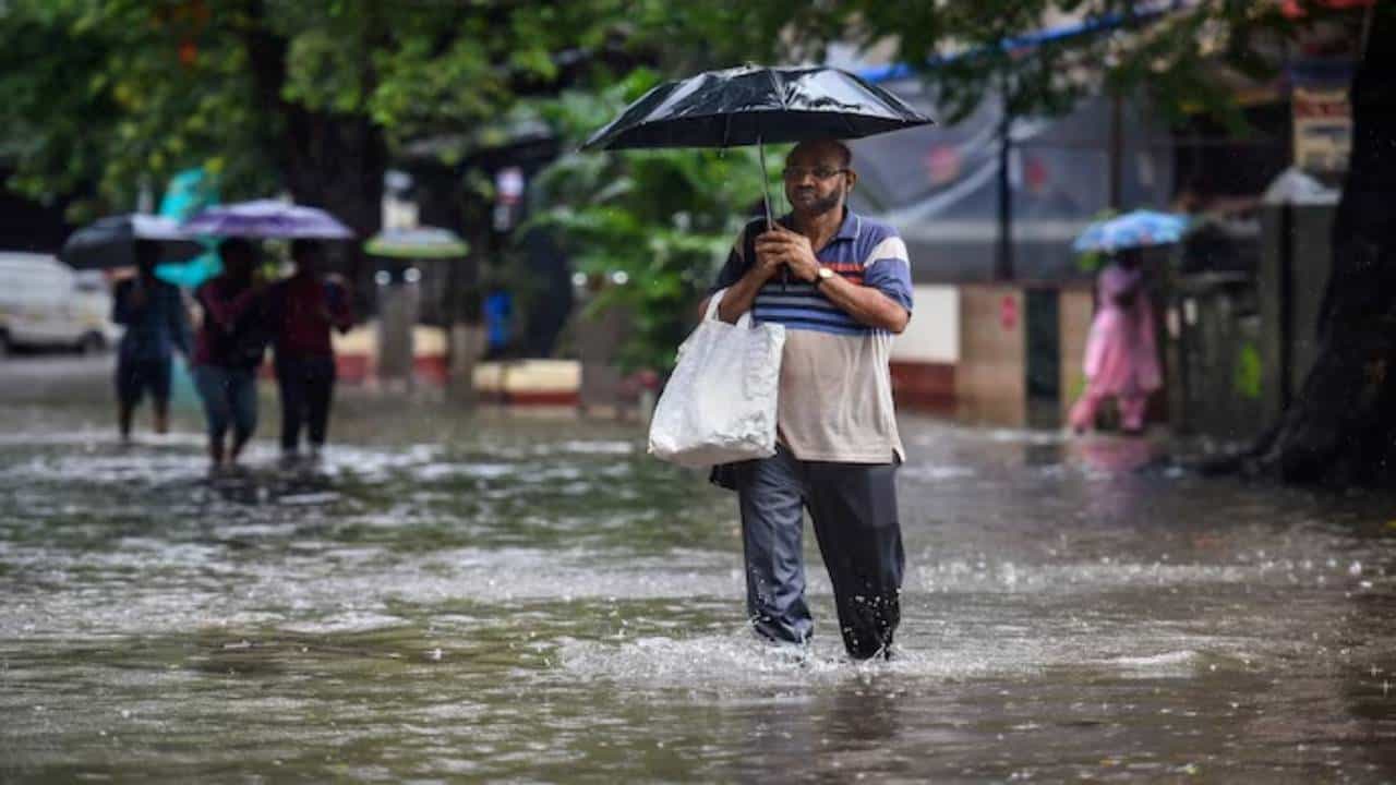 Monsoon 2024: ಮಹಾರಾಷ್ಟ್ರ, ಕರ್ನಾಟಕದಲ್ಲಿ ಮುಂದಿನ 24 ಗಂಟೆಗಳಲ್ಲಿ ಮಹಾಮಳೆ, ಹವಾಮಾನ ಇಲಾಖೆ ಎಚ್ಚರಿಕೆ