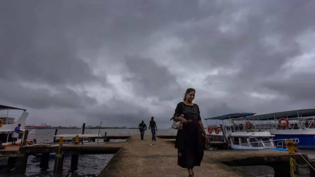 Karnataka Rains: ಕರ್ನಾಟಕದ ಕರಾವಳಿ ಹಾಗೂ ದಕ್ಷಿಣ ಒಳನಾಡಿನಲ್ಲಿ ಮೂರು ದಿನ ಮಳೆ