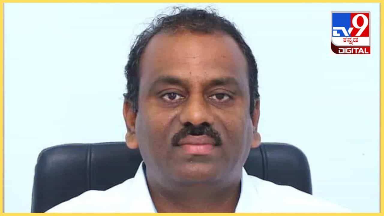 ಕೊಪ್ಪಳದಲ್ಲಿ ಡಾಕ್ಟರ್ನ ಮಣಿಸಿದ ರಾಜಶೇಖರ್ ಹಿಟ್ನಾಳ್ ಬಳಿ ಎಷ್ಟಿದೆ ಆಸ್ತಿ ಗೊತ್ತಾ? ಕೊಪ್ಪಳದಲ್ಲಿ ಡಾಕ್ಟರ್ನ ಮಣಿಸಿದ ರಾಜಶೇಖರ್ ಹಿಟ್ನಾಳ್ ಬಳಿ ಎಷ್ಟಿದೆ ಆಸ್ತಿ ಗೊತ್ತಾ?