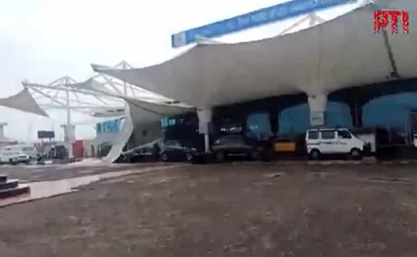 Rajkot Airport: ಭಾರೀ ಮಳೆಗೆ ರಾಜ್ಕೋಟ್ ವಿಮಾನ ನಿಲ್ದಾಣದ ಟರ್ಮಿನಲ್ನ ಹೊರಭಾಗದ ಮೇಲ್ಛಾವಣಿ ಕುಸಿತ