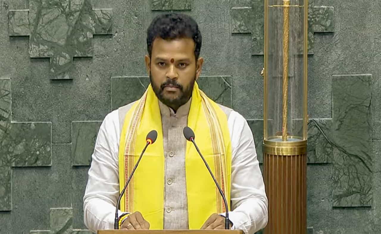 ದೆಹಲಿ ವಿಮಾನ ನಿಲ್ದಾಣದ ಮೇಲ್ಛಾವಣಿ ಕುಸಿತ: ಮೃತರಿಗೆ ₹20 ಲಕ್ಷ ಪರಿಹಾರ, ತನಿಖೆಗೆ ಕೇಂದ್ರ ಆದೇಶ