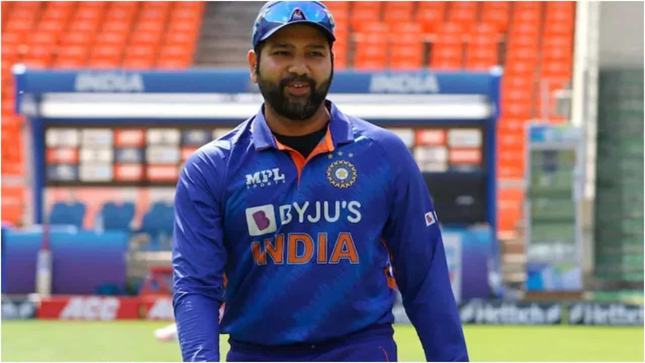 IND vs AUS: ಆಸೀಸ್ ಬೌಲರ್ಗಳ ಬೆವರಿಳಿಸಿ ರೋಹಿತ್ ಶರ್ಮಾ ನಿರ್ಮಿಸಿದ ದಾಖಲೆಗಳಿವು... IND vs AUS: ಆಸೀಸ್ ಬೌಲರ್ಗಳ ಬೆವರಿಳಿಸಿ ರೋಹಿತ್ ಶರ್ಮಾ ನಿರ್ಮಿಸಿದ ದಾಖಲೆಗಳಿವು...