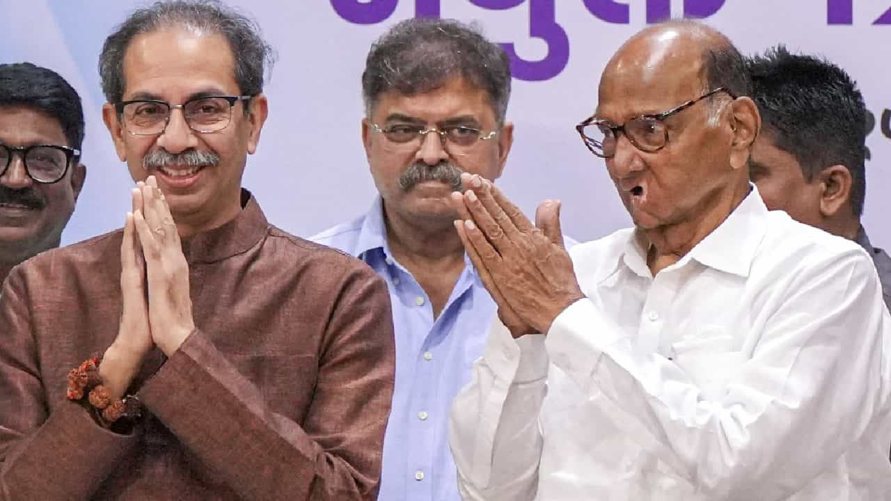 ಮಹಾರಾಷ್ಟ್ರ ಚುನಾವಣೆ; ಉದ್ಧವ್ ಠಾಕ್ರೆಯನ್ನು ಎಂವಿಎ ಸಿಎಂ ಅಭ್ಯರ್ಥಿಯಾಗಿ ಸ್ವೀಕರಿಸಲು ಶರದ್ ಪವಾರ್ ನಕಾರ ಮಹಾರಾಷ್ಟ್ರ ಚುನಾವಣೆ; ಉದ್ಧವ್ ಠಾಕ್ರೆಯನ್ನು ಎಂವಿಎ ಸಿಎಂ ಅಭ್ಯರ್ಥಿಯಾಗಿ ಸ್ವೀಕರಿಸಲು ಶರದ್ ಪವಾರ್ ನಕಾರ