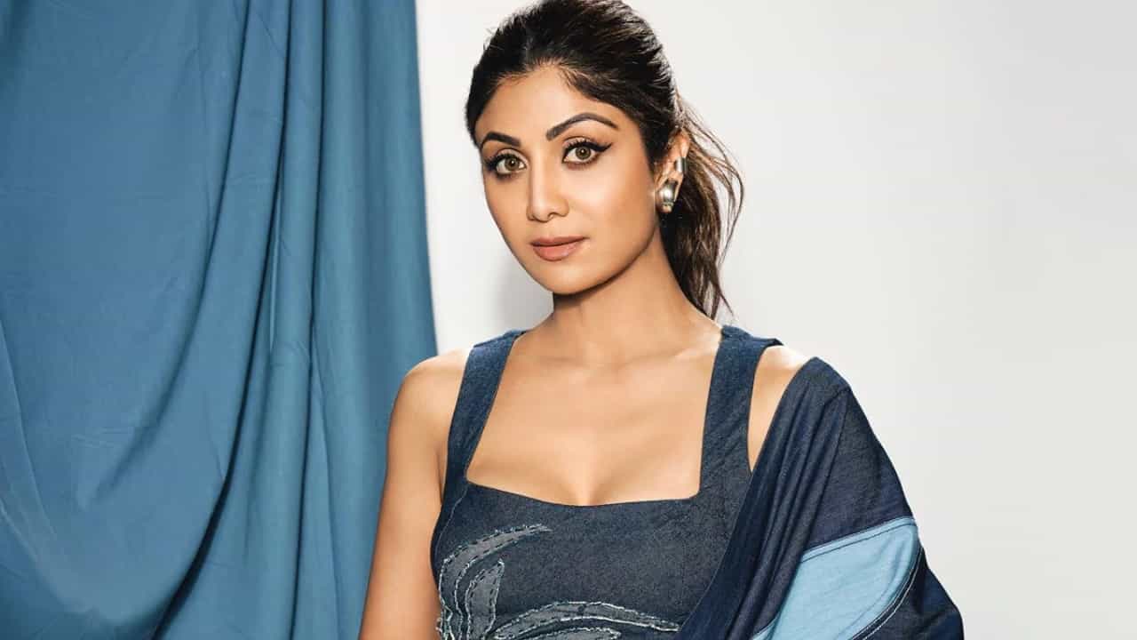 Shilpa Shetty: ನಟಿ ಶಿಲ್ಪಾ ಶೆಟ್ಟಿಗೆ ಈ ಏಳು ಮೂಲಗಳಿಂದ ಬರುತ್ತಿದೆ ಹಣ; ಇಲ್ಲಿದೆ ವಿವರ Shilpa Shetty: ನಟಿ ಶಿಲ್ಪಾ ಶೆಟ್ಟಿಗೆ ಈ ಏಳು ಮೂಲಗಳಿಂದ ಬರುತ್ತಿದೆ ಹಣ; ಇಲ್ಲಿದೆ ವಿವರ