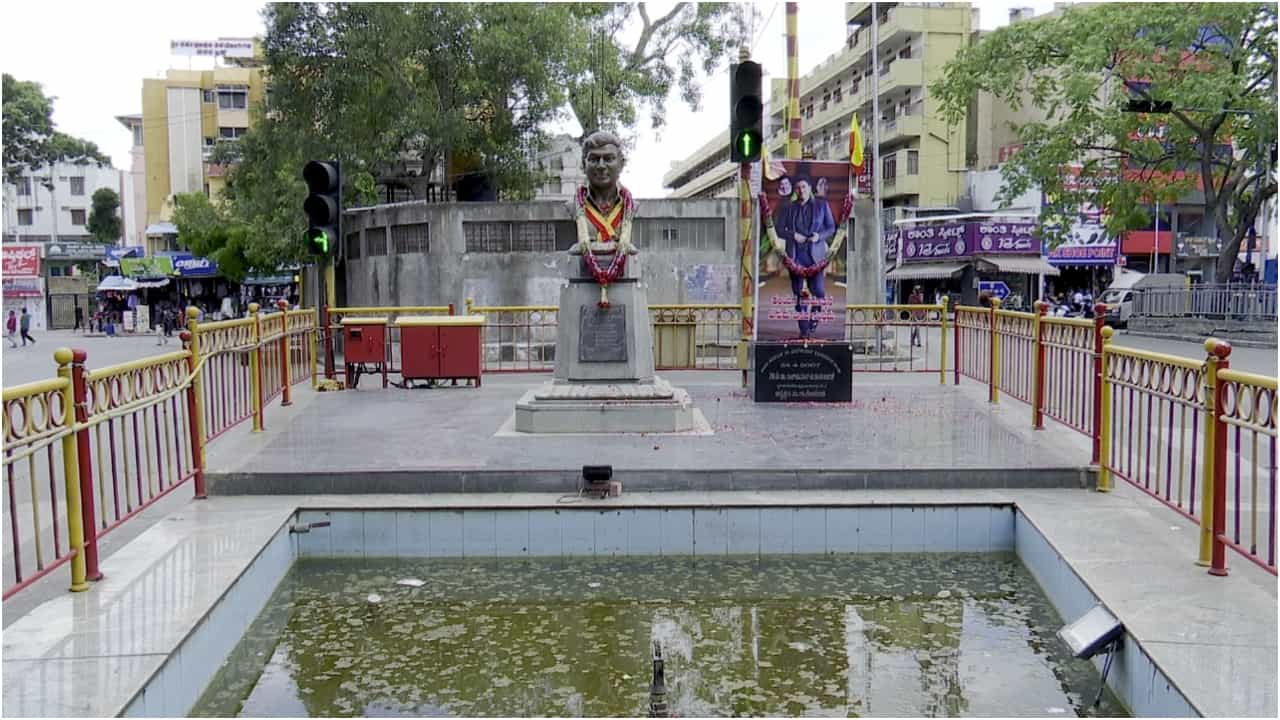 ಬೆಂಗಳೂರು: ನಿರ್ವಹಣೆಯಿಲ್ಲದೇ ಸೊರಗಿದ ನೀರಿನ ಕಾರಂಜಿಗಳು, ಡೆಂಗ್ಯೂ - ಮಲೇರಿಯಾಗೂ ಇದೇ ಹಾಟ್ಸ್ಪಾಟ್ ಬೆಂಗಳೂರು: ನಿರ್ವಹಣೆಯಿಲ್ಲದೇ ಸೊರಗಿದ ನೀರಿನ ಕಾರಂಜಿಗಳು, ಡೆಂಗ್ಯೂ - ಮಲೇರಿಯಾಗೂ ಇದೇ ಹಾಟ್ಸ್ಪಾಟ್