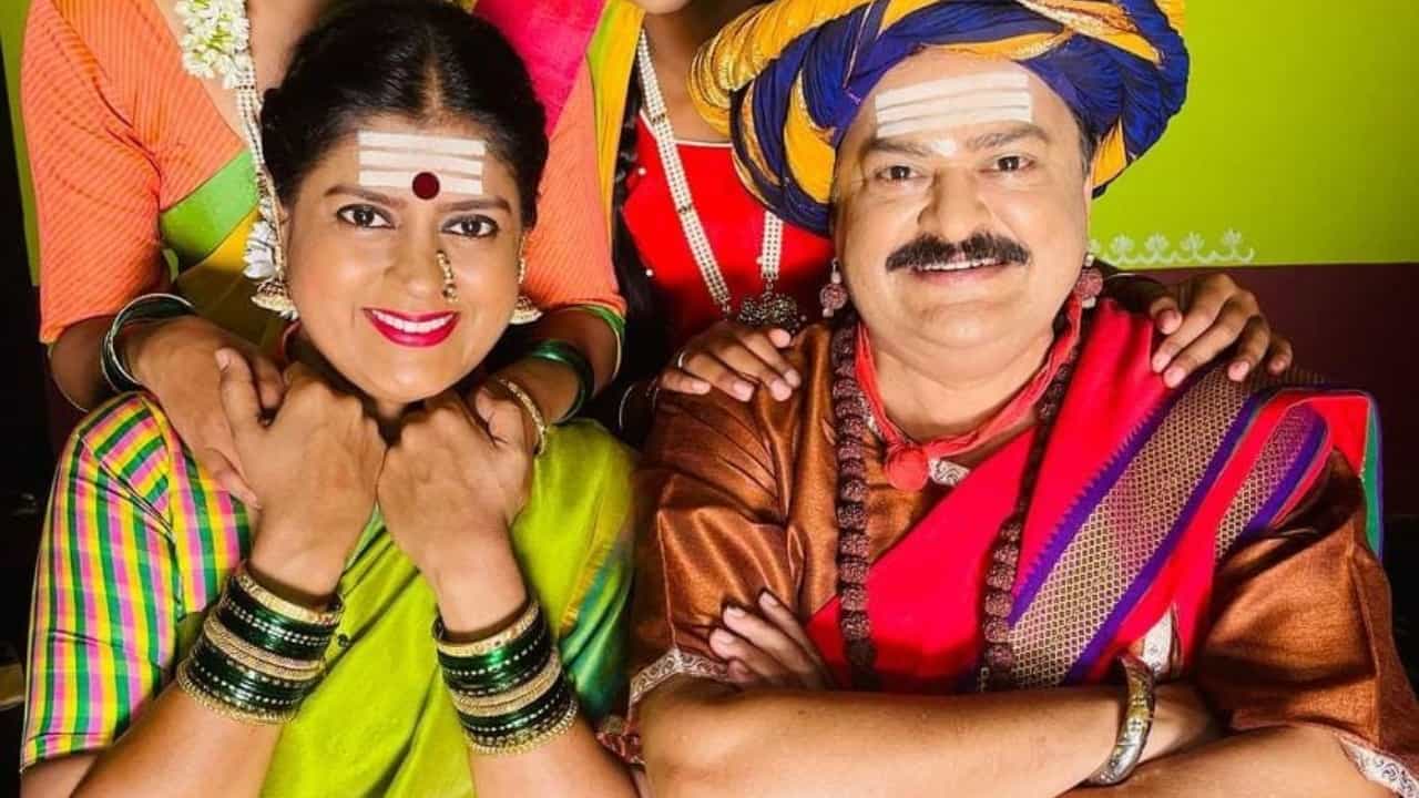 ಕಟೌಟ್ ಹಾಕಿಸಿಕೊಳ್ಳಬೇಕು, ನೂರು ವರ್ಷ ಬದುಕಬೇಕು: ಅಪರ್ಣಾಗಿತ್ತು ಹಲವು ಆಸೆ ಕಟೌಟ್ ಹಾಕಿಸಿಕೊಳ್ಳಬೇಕು, ನೂರು ವರ್ಷ ಬದುಕಬೇಕು: ಅಪರ್ಣಾಗಿತ್ತು ಹಲವು ಆಸೆ