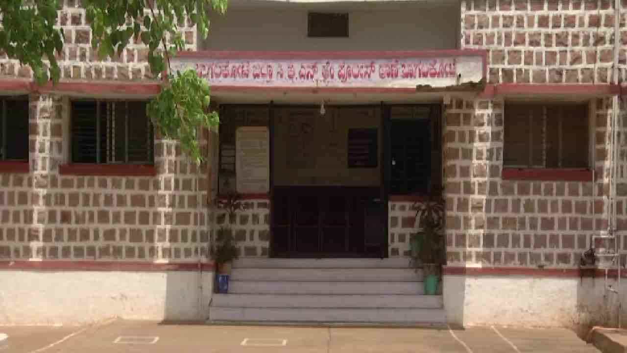 ಬಾಗಲಕೋಟೆ: ವಾಲ್ಮೀಕಿ ಅಭಿವೃದ್ಧಿ ನಿಗಮದ ರೀತಿಯಲ್ಲೇ ಮತ್ತೊಂದು ಹಗರಣ, ಪ್ರವಾಸೋದ್ಯಮ ಇಲಾಖೆಯ ಹಣ ಅಕ್ರಮ ವರ್ಗಾವಣೆ ಬಾಗಲಕೋಟೆ: ವಾಲ್ಮೀಕಿ ಅಭಿವೃದ್ಧಿ ನಿಗಮದ ರೀತಿಯಲ್ಲೇ ಮತ್ತೊಂದು ಹಗರಣ, ಪ್ರವಾಸೋದ್ಯಮ ಇಲಾಖೆಯ ಹಣ ಅಕ್ರಮ ವರ್ಗಾವಣೆ