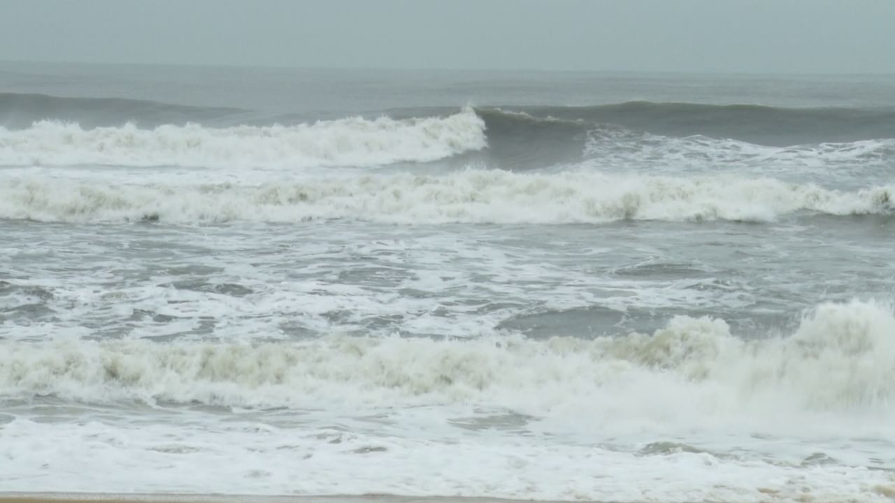 Karnataka Rains, Heavy monsoon rain across coastal districts and other parts of state, Kannada news