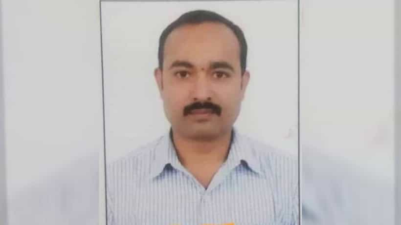 ಶಾಂತಿನಗರ ಬಸ್ ನಿಲ್ದಾಣದ ಮೇಲಿರುವ ರೆಕಾರ್ಡ್ ಕಚೇರಿಯಲ್ಲೇ ಬಿಎಂಟಿಸಿ ಸಿಬ್ಬಂದಿ ಆತ್ಮಹತ್ಯೆ